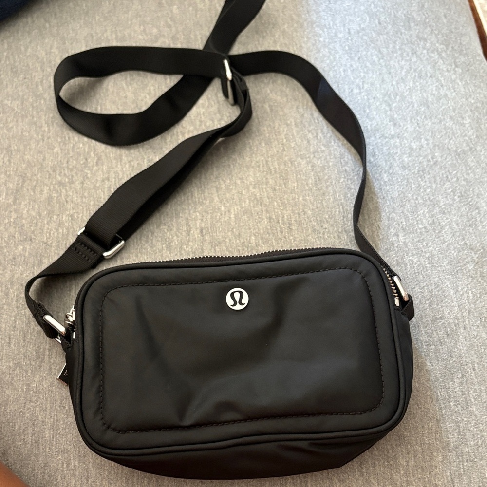 lululemon athletica Crossbody bag